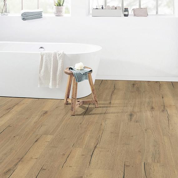 EGGER PRO CLASSIC 8/32 AQUA+ 4V Natural Valley Oak Laminált padló EPL159