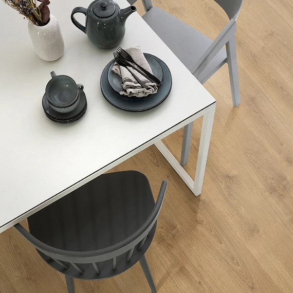 EGGER PRO CLASSIC 8/32 4V Natural North Oak Laminált padló EPL208